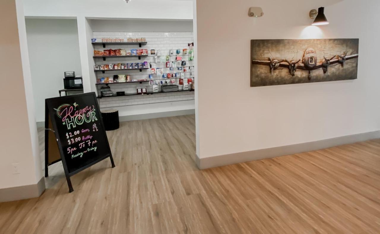 Best Western Plus Peppertree Airport Inn Airway Heights Esterno foto