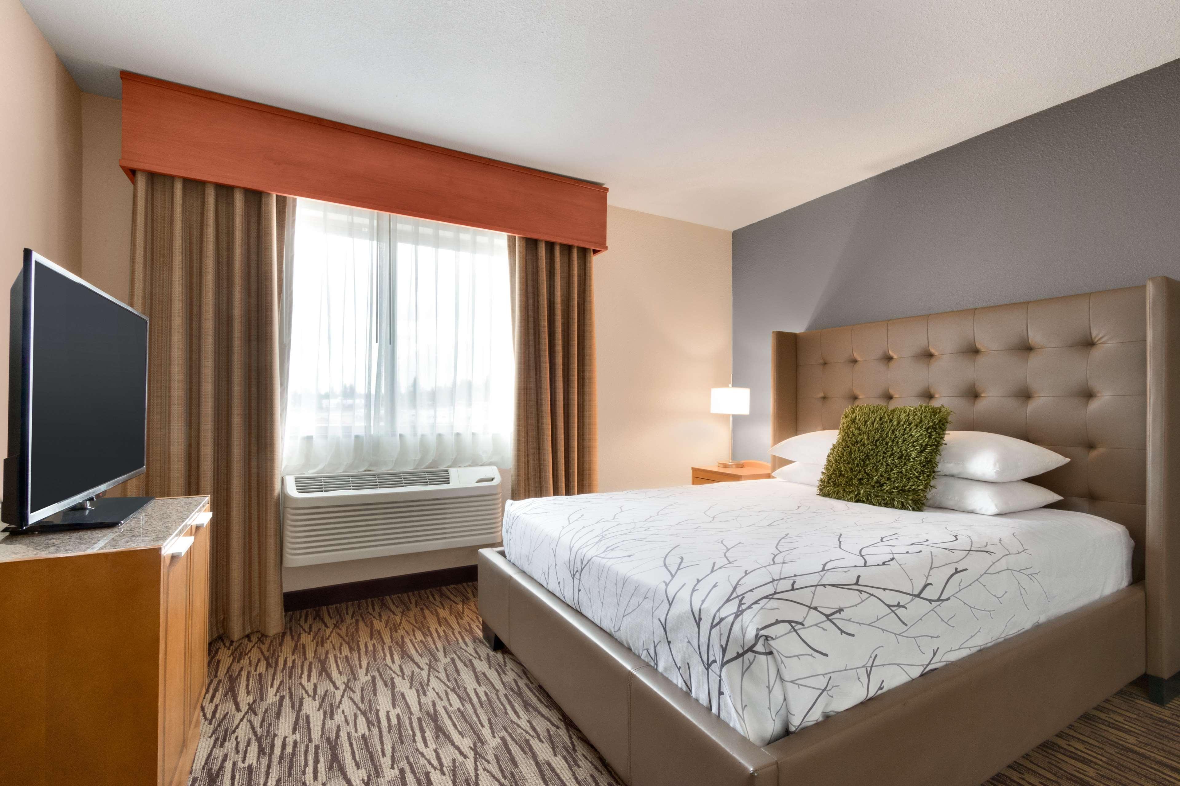 Best Western Plus Peppertree Airport Inn Airway Heights Esterno foto