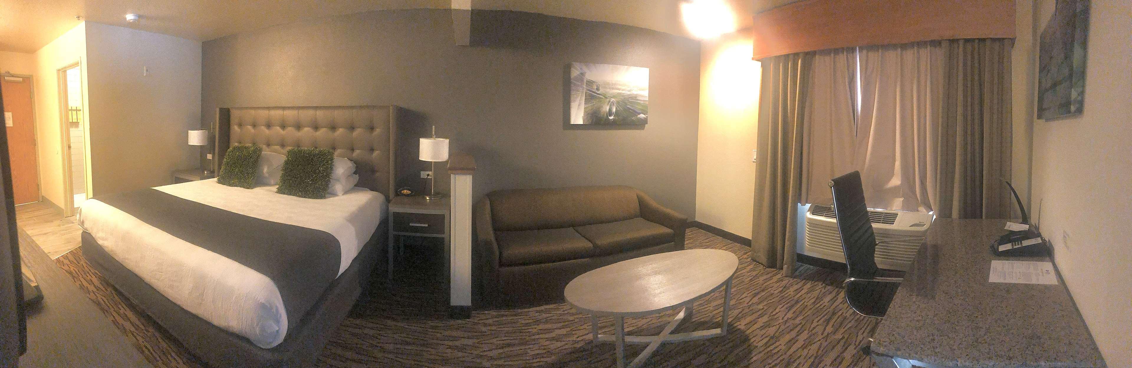 Best Western Plus Peppertree Airport Inn Airway Heights Esterno foto