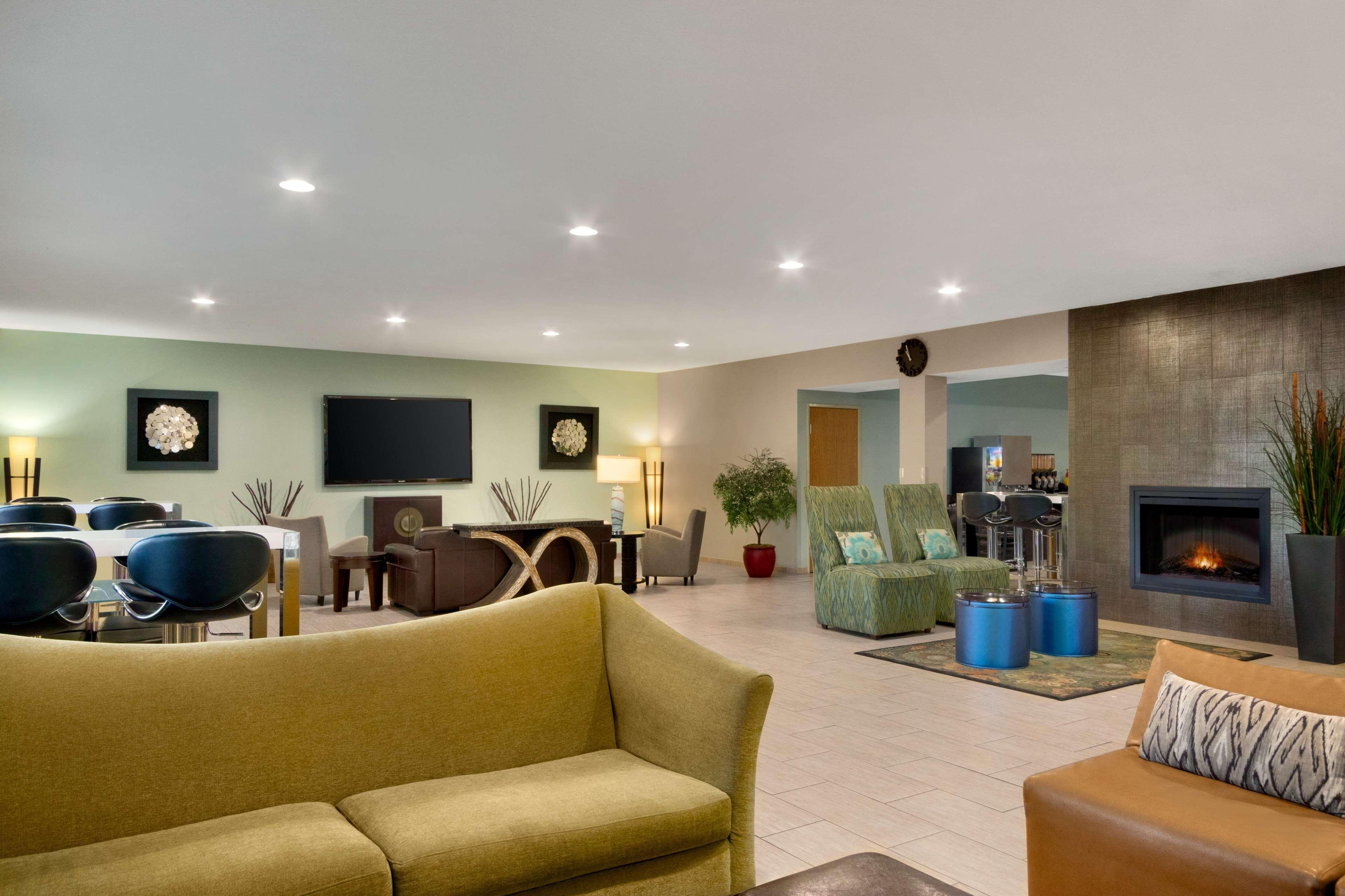 Best Western Plus Peppertree Airport Inn Airway Heights Esterno foto