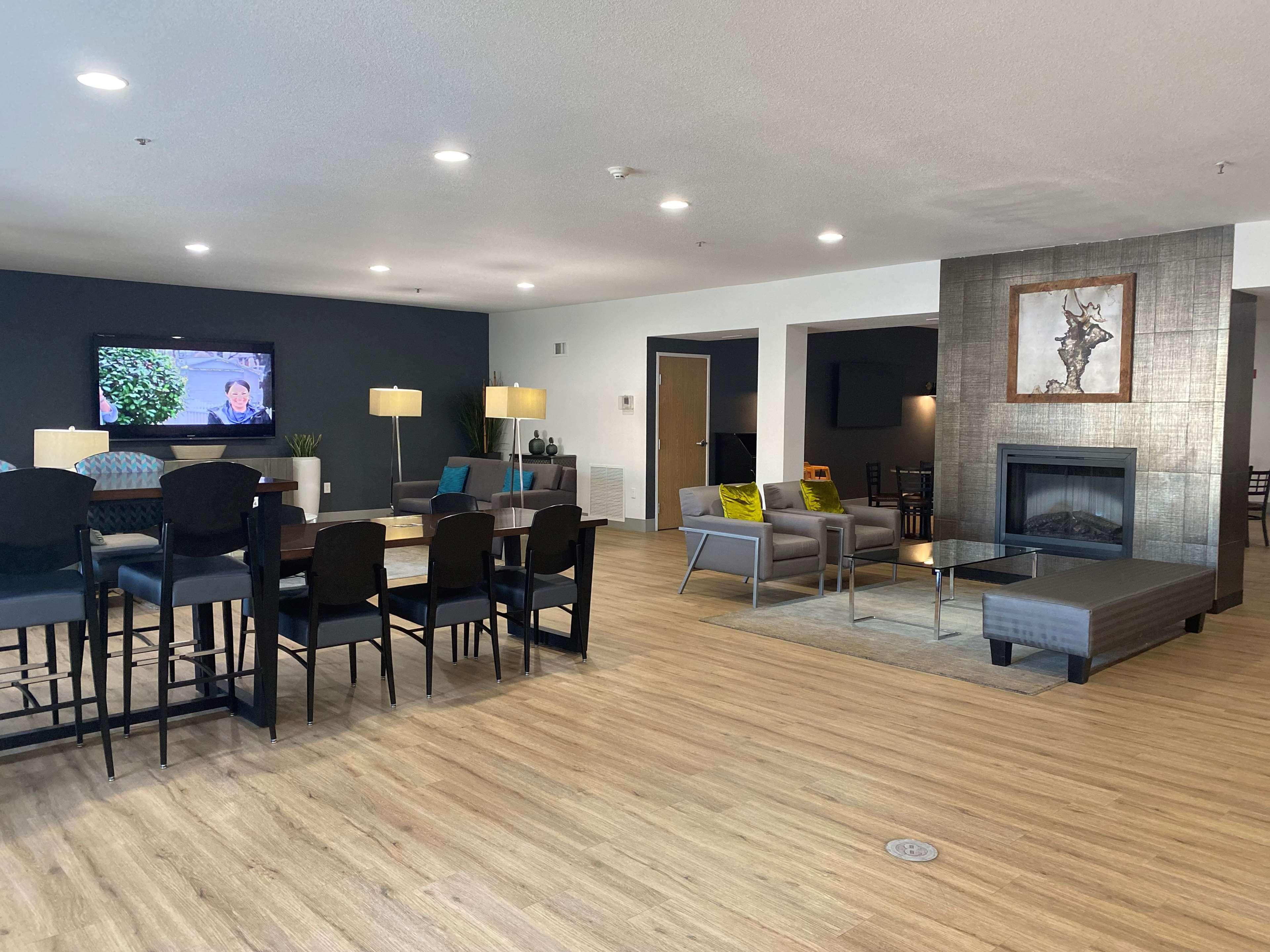 Best Western Plus Peppertree Airport Inn Airway Heights Esterno foto