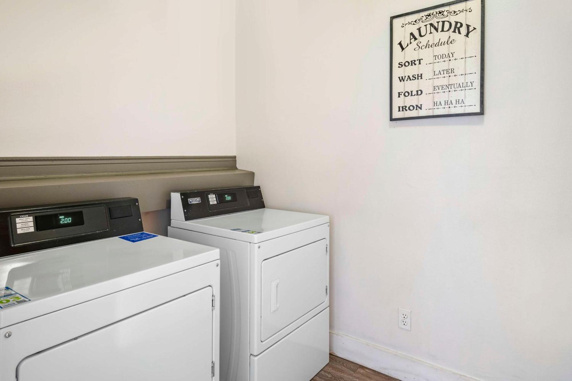 Best Western Plus Peppertree Airport Inn Airway Heights Esterno foto