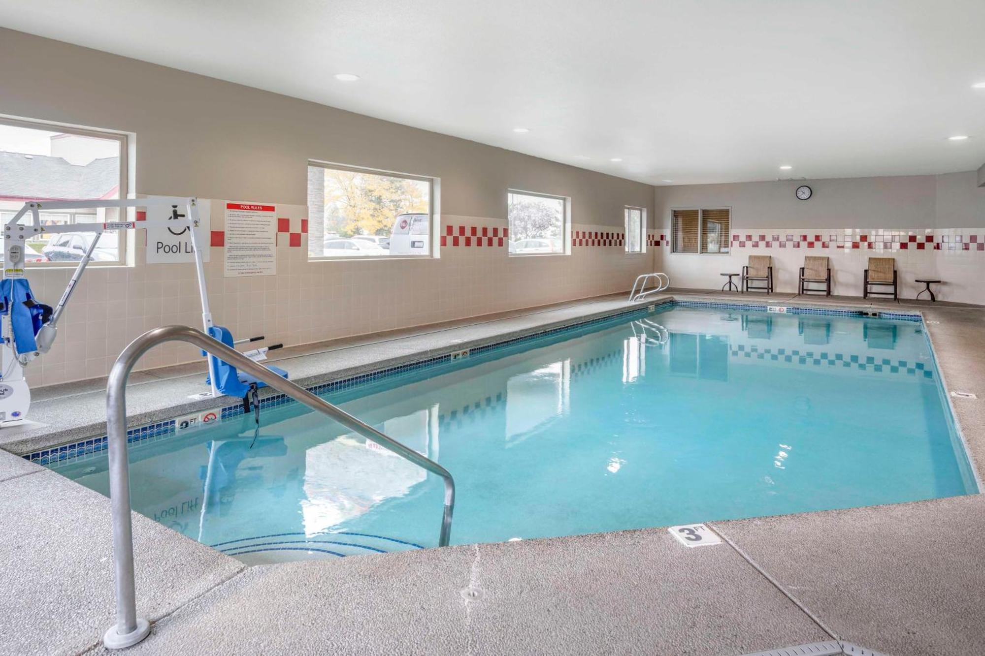 Best Western Plus Peppertree Airport Inn Airway Heights Esterno foto